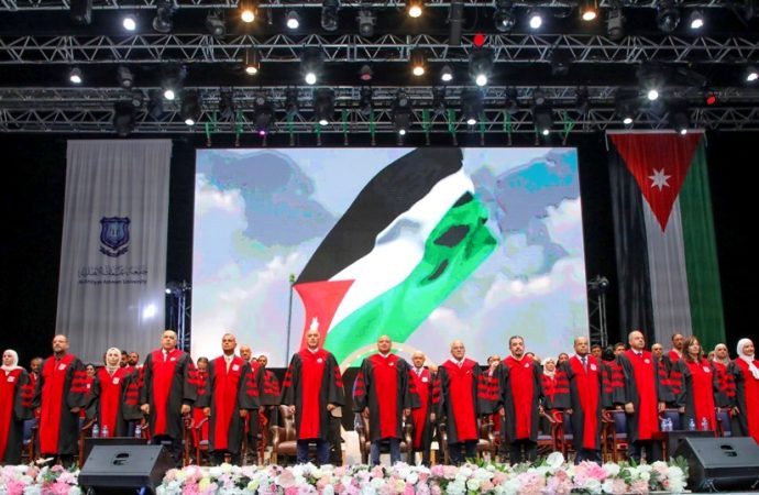 بالصور.. د.الحوراني يرعى احتفال عمان الاهلية لليوم الثاني بتخريج طلبة الفصل الثاني من الفوج 33