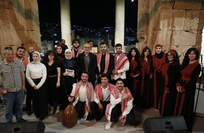 كورال عمان الأهلية يتجلى.. وشعراء النبط يحلقون.. و”جبال الطفيلة” تعانق جرش على “ارتيمس”