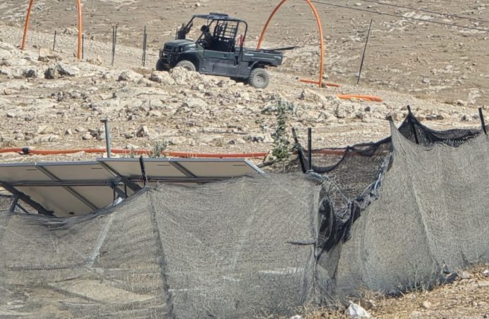 مستوطنون يقيمون بؤرة جديدة قرب تجمع بدوي محاذٍ للخان الأحمر شرقي القدس
