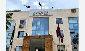 “العمل”: ما يتم تداوله حول تسريح 4 الاف عامل في مصنع في المفرق غير صحيح