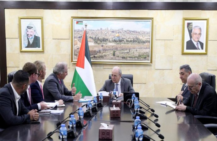 فلسطين تطالب الاتحاد الأوروبي بخطوات جدية لوقف اعتداءات المستوطنين