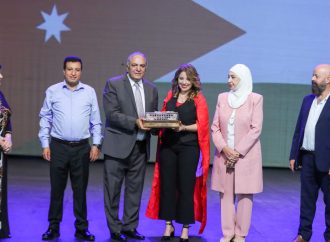 مسرحية” المدعو صدفة” من البحرين تحصد جوائز مهرجان المونودراما المسرحي الرابع