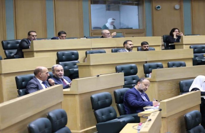 “النواب” يمنح المجالس البلدية صلاحية اختيار مدير البلدية من قائمة مختصرة