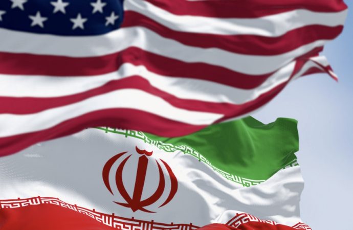 الولايات المتحدة تشن ضربات على إيران لأول مرة منذ شهر