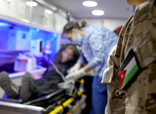 الجيش يجلي الدفعة الـ31 من أطفال غزة المرضى لتلقي العلاج في الأردن