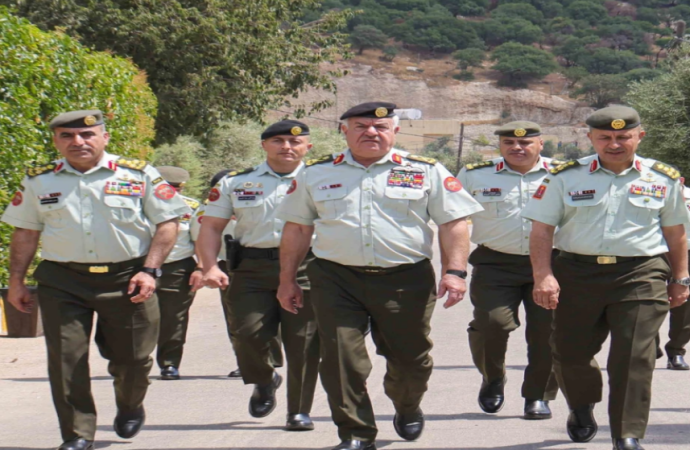 رئيس هيئة الأركان المشتركة يزور قيادة المنطقة العسكرية الشمالية