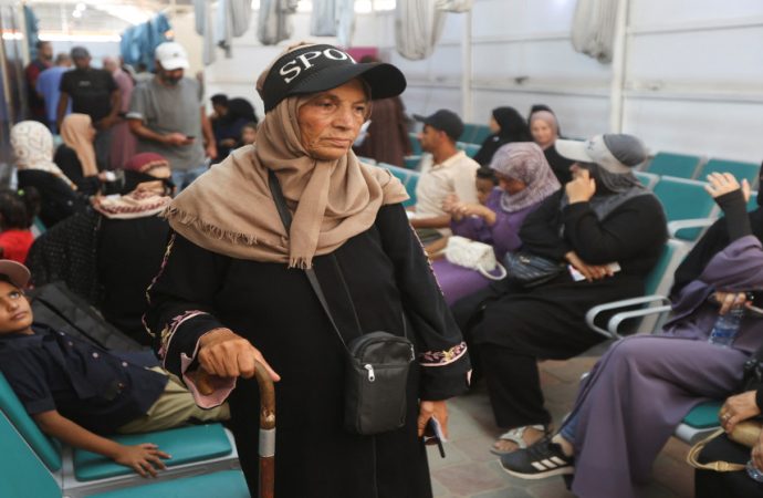 “أطباء بلا حدود”: تقييد إدخال المحروقات إلى غزة يهدد حياة آلاف الفلسطينيين