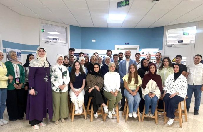 دورة تدريبية بمركز البحوث الدوائية والتشخيصية في عمان الاهلية حول الهندسة الطبية الحيوية