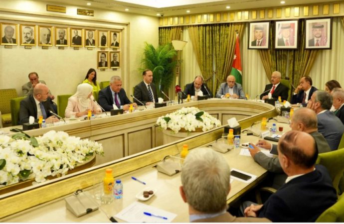 المومني: الدولة الأردنية تتعامل مع المستجدات الإقليمية بمنهج حكيم ومتوازن