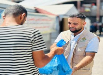 “الخيرية الهاشمية” تواصل توزيع وجبات غذائية في قطاع غزة
