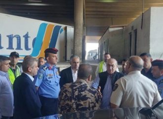 أبو السمن يوجه بتسريع إنجاز الأعمال المتبقية في مركز حدود جابر