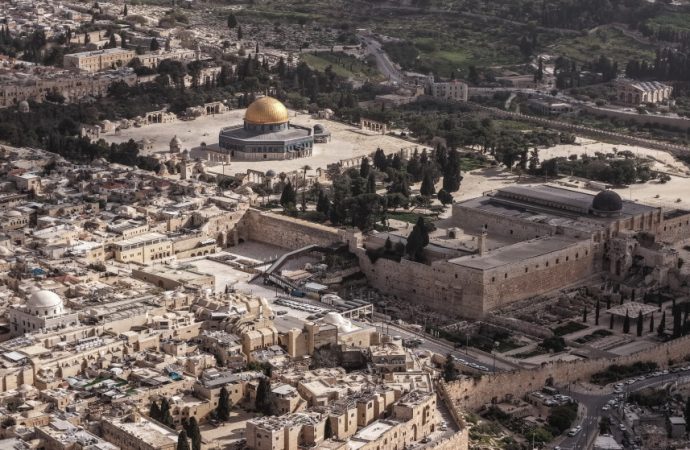 المجموعة العربية بالأمم المتحدة تدين انتهاكات المسجد الأقصى وتدعم الوصاية الهاشمية