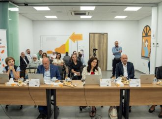 13 رياديةً وريادياً يستعرضون أفكارهم في النسخة المحلية العاشرة من جائزة Orange للمشاريع الريادية المجتمعية لعام 2026