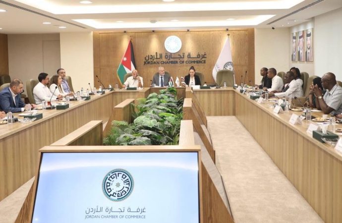 غرفة تجارة الأردن تبحث مع وفد اقتصادي كيني تعزيز التعاون الاقتصادي