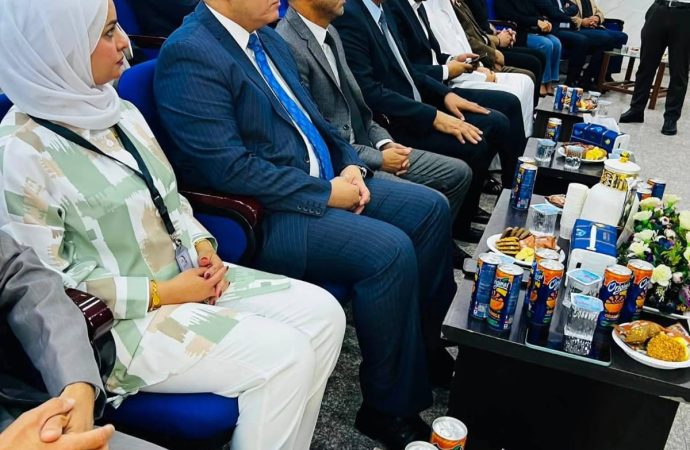 ابو قاعود يكرم المشاركين في مشروع تعزيز المشاركة الفعّالة للسيدات المشاركين