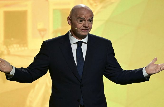 الاتحاد الألماني يدعو إلى تحقيق شامل في مقترح الفيفا