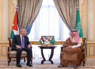 الصفدي ونظيره السعودي يبحثان المستجدات الإقليمية وخفض التصعيد وتعزيز أمن المنطقة