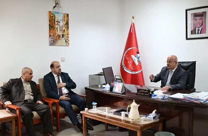 د. الحيارى يتابع استعدادات الجامعة الهاشمية لبدء العام الدراسي الجديد ويؤكد أهمية تسهيل إجراءات قبول الطلبة وتسجيلهم