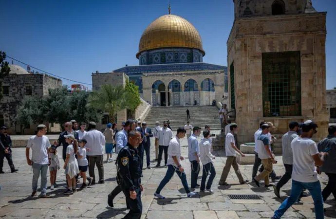 الأردن يحذر من استغلال الأعياد اليهودية لفرض واقع جديد في الأقصى