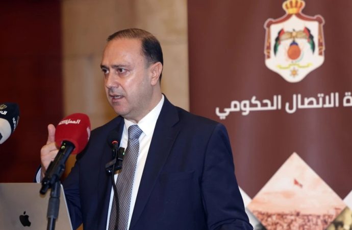 المومني: تطوير أدوات الإعلام الحكومي لتوسيع الوصول إلى الجمهور