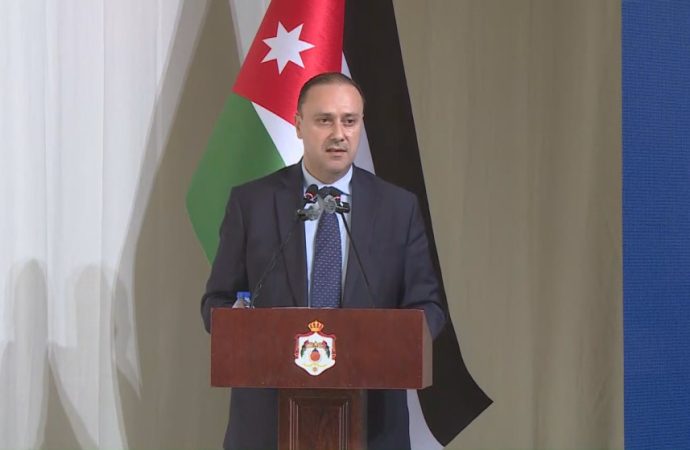 المومني: مشاريع بقيمة ربع مليار دينار في معان بمختلف القطاعات