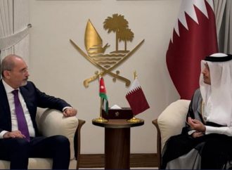 الصفدي يبحث العلاقات الثنائية والتطورات الإقليمية مع آل ثاني