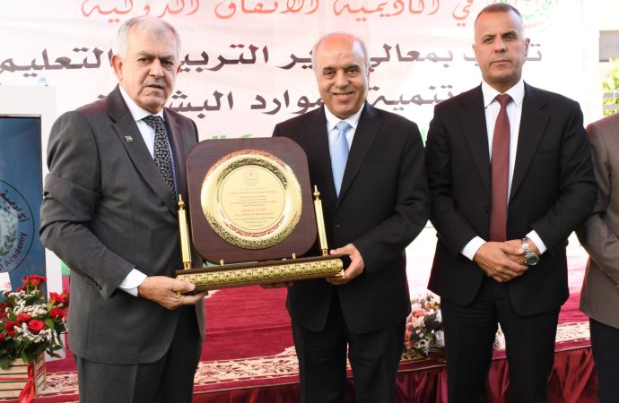 وزير التربية والتعليم يرعى انطلاقة مبنى «BTEC» في أكاديمية الاتفاق الدولية.