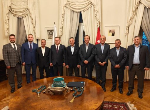 رئيس مجلس إدارة المدن الصناعية الأردنية يبحث في موسكو تعزيز التعاون الصناعي والاستثماري والاستفادة من التجربة الروسية في الابتكار