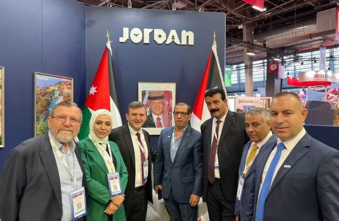وفد نيابي برئاسة العمري يشارك في معرض IFTM بباريس
