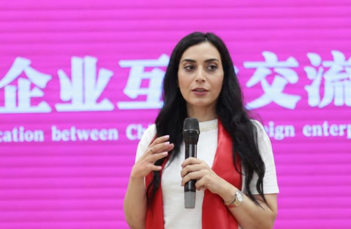د. رشا القواسمة من عمان الأهلية تشارك في برنامج تدريبي دولي متخصص في الصين