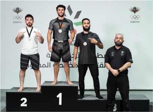 طالب جامعة عمان الأهلية (أمير العموش) يتوّج بطلاً للمملكة في الـ MMA حقق لاعب جامعة عمّان الأهلية أمير عاطف العموش، من كلية الأعمال،