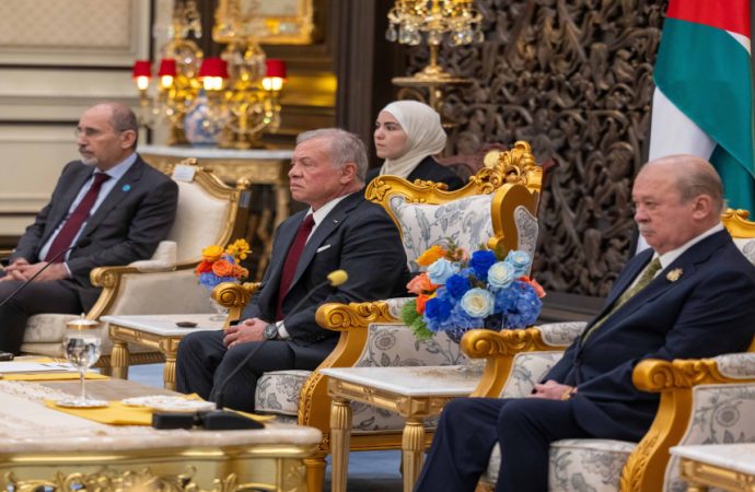 الملك: لا يمكن السماح للتصعيد الخطير بالاستمرار