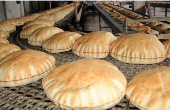 الحكومة تكشف عن مخزون المواد الغذائية .. وتخصص 105 مليون للحفاظ على أسعار الخبز