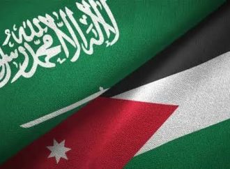 الملك سلمان وولي العهد السعودي يعزيان الملك بشهداء هجوم الكنيسة في الكرك
