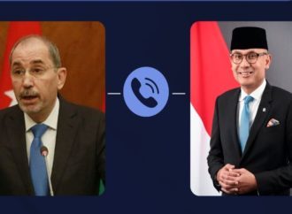 الصفدي يبحث مع نظيره الإندونيسي تعزيز التعاون والأوضاع الإقليمية