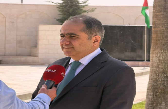 الحكومة: أولوياتنا الاستثمارية خارج العاصمة لتعزيز التنمية في المحافظات