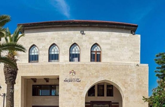 الحكومة: الأجهزة الأمنية تتابع حادثة الكرك وبيانات تفصيلية متتابعة