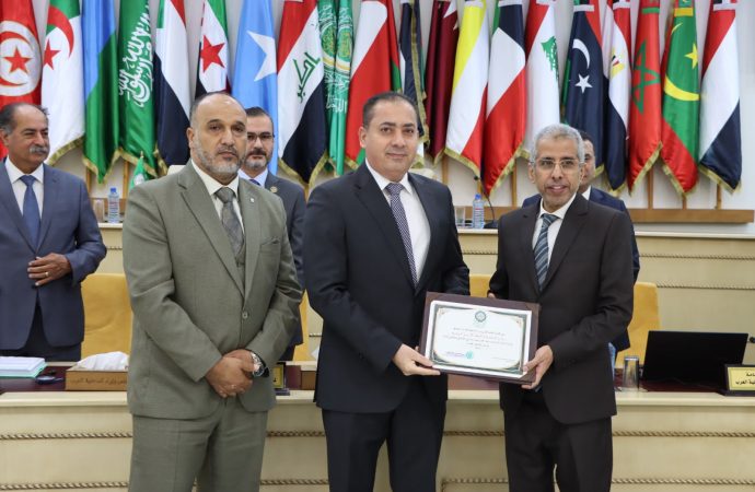 إدارة مكافحة المخدرات تحصد المركز الثالث في مسابقة مجلس وزراء الداخلية العرب لأفضل تعاون عملياتي ومعلوماتي وميداني مشترك بين الدول العربية