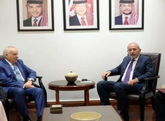 الصفدي يجدد التأكيد على وقوف الأردن مع لبنان وأمنه واستقراره وسيادته