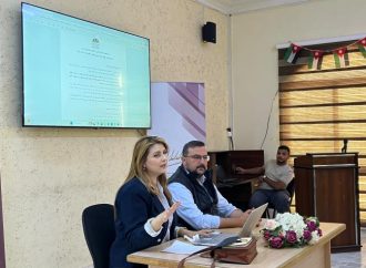 الحياري تحاضر في كلنا الأردن حول تعزيز الوعي السياسي لدى الشباب