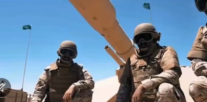 معالي المستشار تركي آل الشيخ يرد على الفنان عمر العبداللات