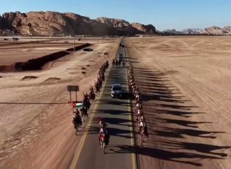 ولي العهد يرعى حفل ختام بطولة العالم للقدرة الدولية للهجن