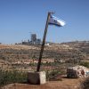 “مقاومة الجدار”: تواطؤ إسرائيلي رسمي لفرض وقائع استيطانية في الضفة الغربية