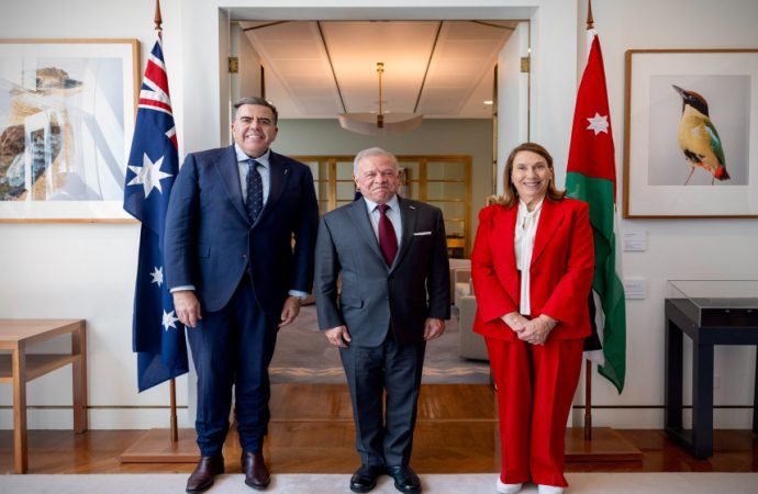 الملك يلتقي رئيسي مجلسي الشيوخ والنواب في أستراليا