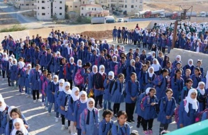 التربية تحدد مواعيد الدوام المدرسي .. 7:45 الطابور الصباحي