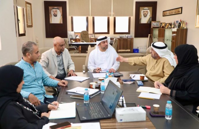 ينطلق في هذا الشهر تحت شعار “ميزان”  فرز أعمال المعرض العام لملتقى الشارقة للخط في دورته الـ12